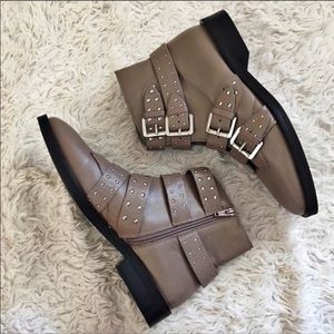 Topshop Amy Leather Studded Boots